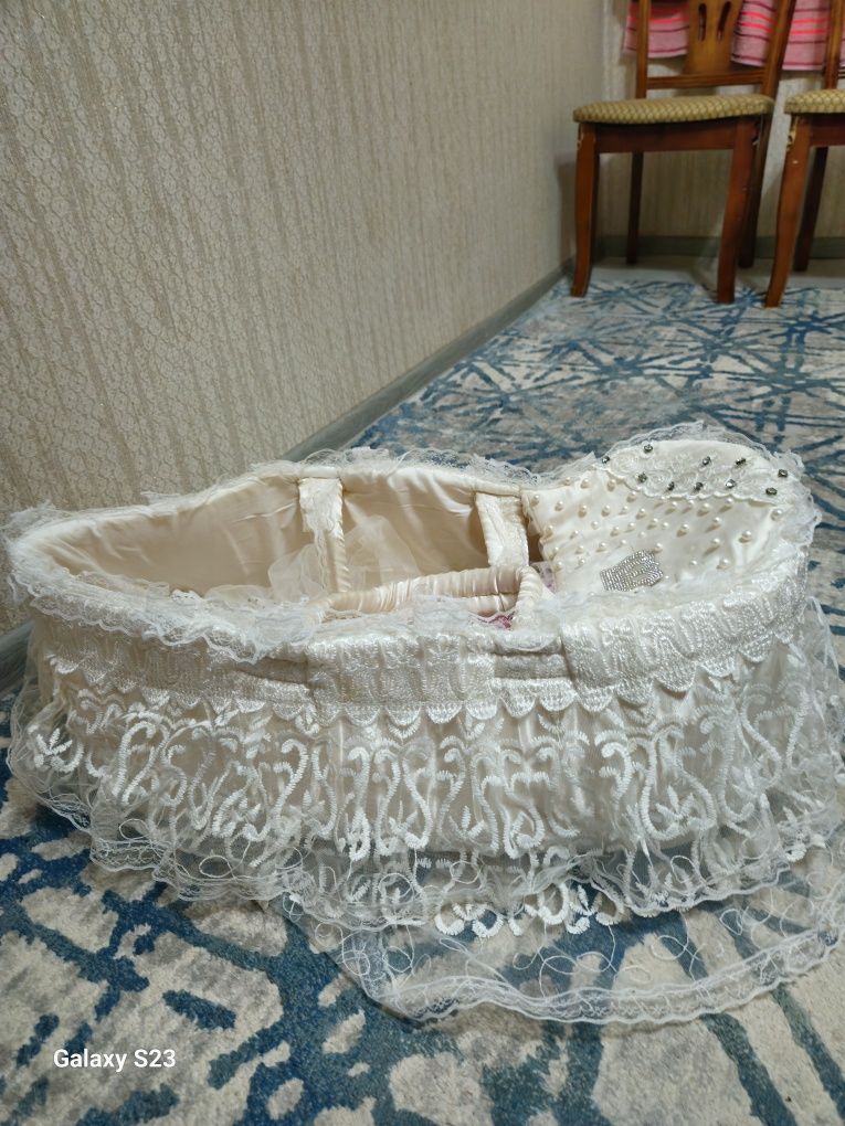 Продам конверт на выписку
