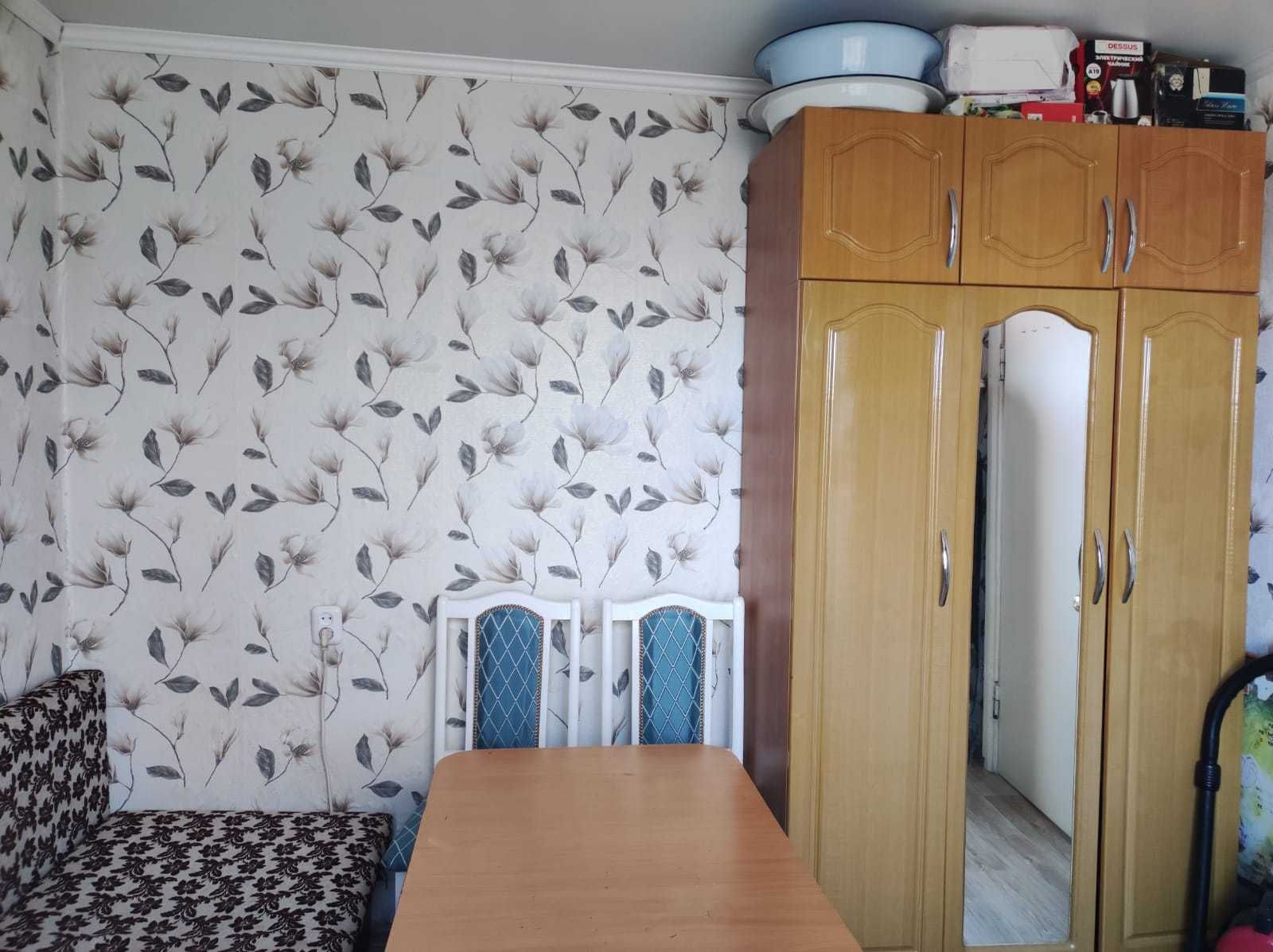 Продам 3 комнатную квартиру в центре 23 микрорайона. Сопровожу ипотеку