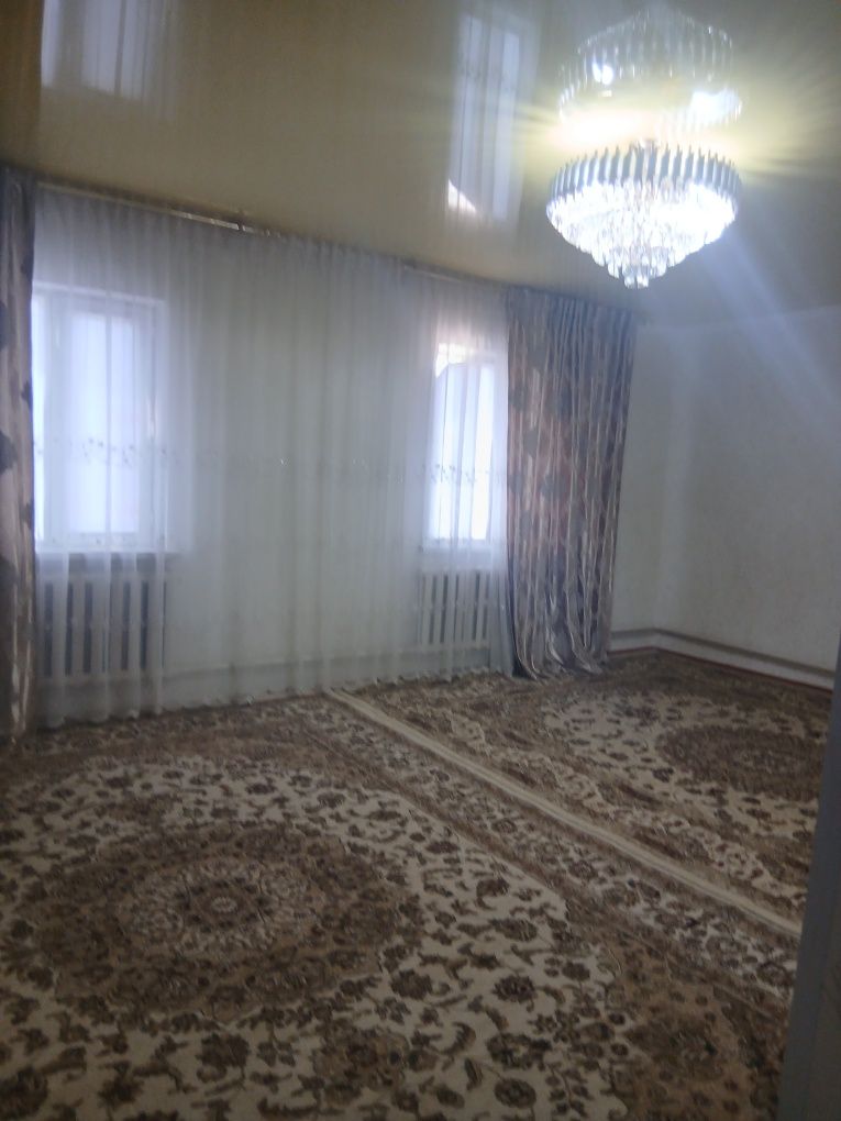 Титовта үлкен үй сатылады