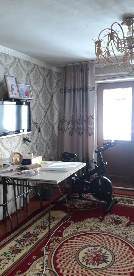 Продам 3 комнатную квартиру. Енбекшиказахский район. с.Акбастау