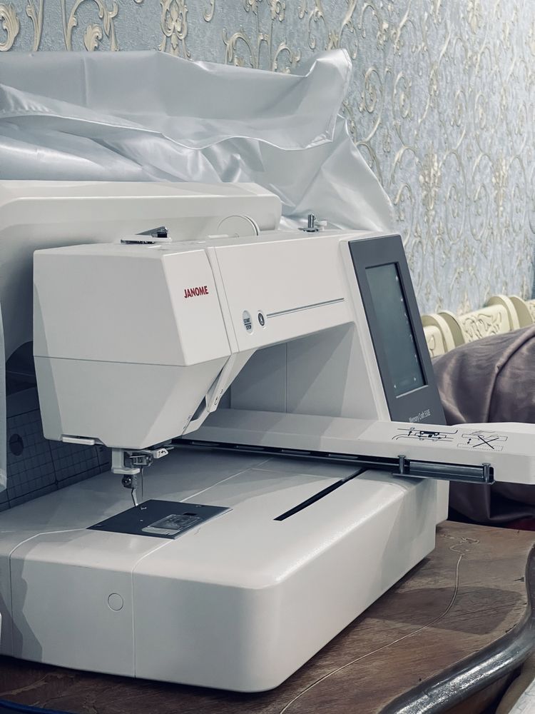 Janome memory 550 почти новый