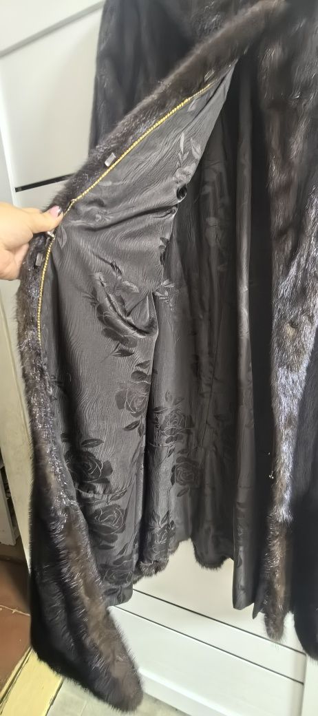 Продам Норковую шубу