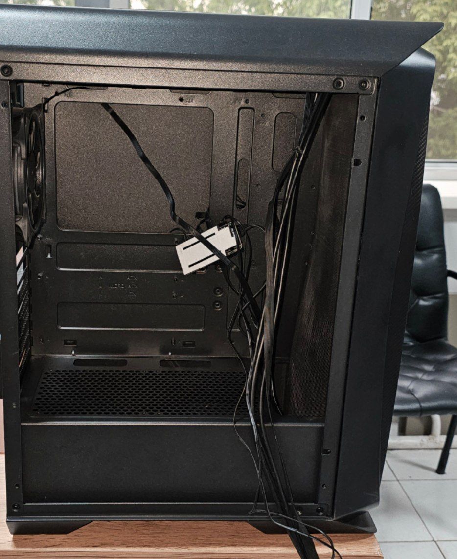 Корпус ПК Aerocool Aero One Frost