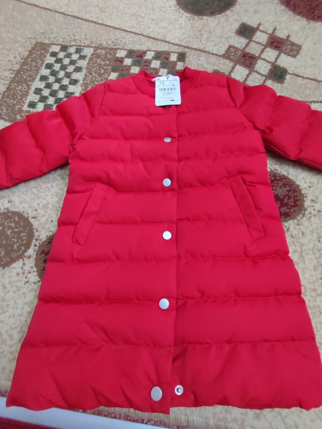 Продам куртки детские