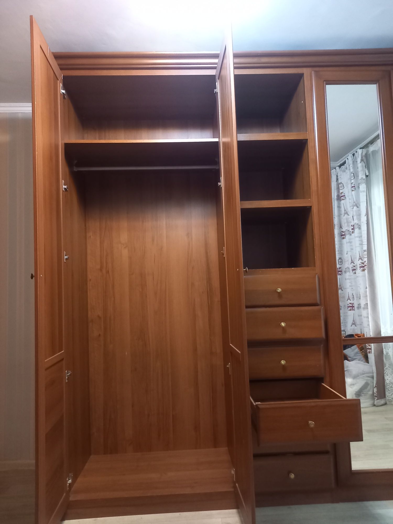 Шифоньер Белоруссия, дерево