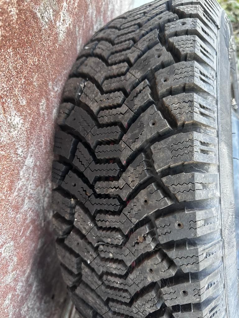 Продам резину зима r 14