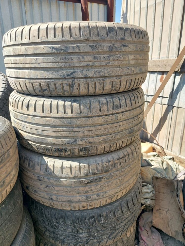 Продам шины комплект