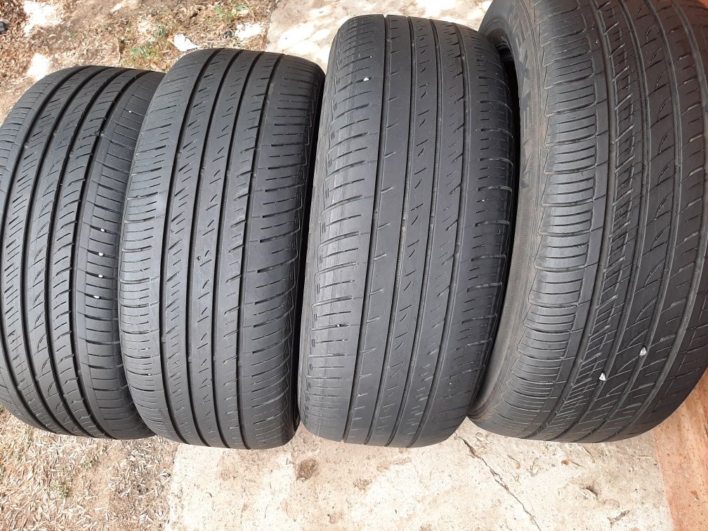 Продам шины 225/55/17 нексен