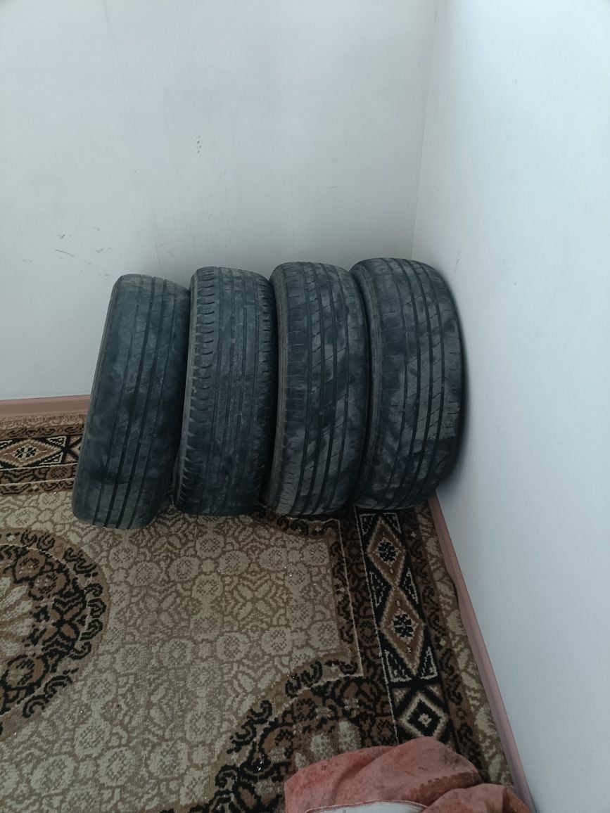 Продаю резину 15