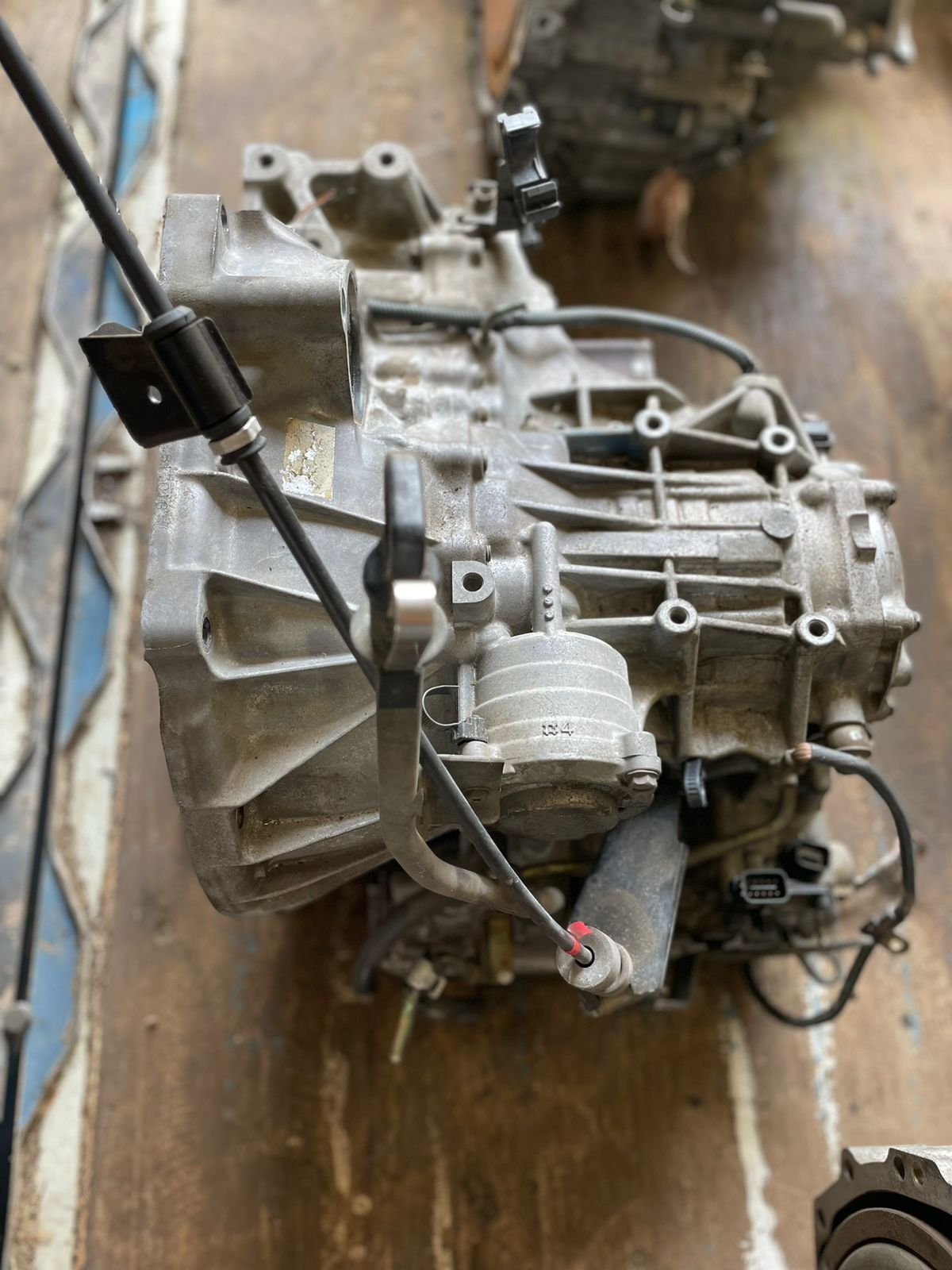 Коробка автомат Nissan X-trail T30 2.0.  2.5    QR20.  QR2. 5