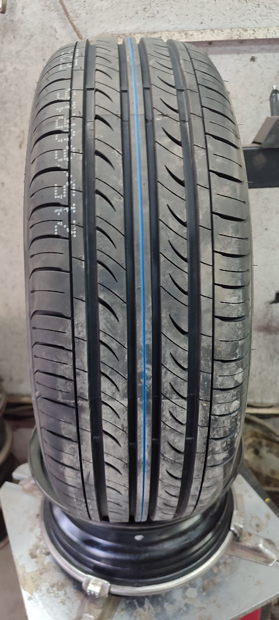 BOTO 215/60R16 Китай