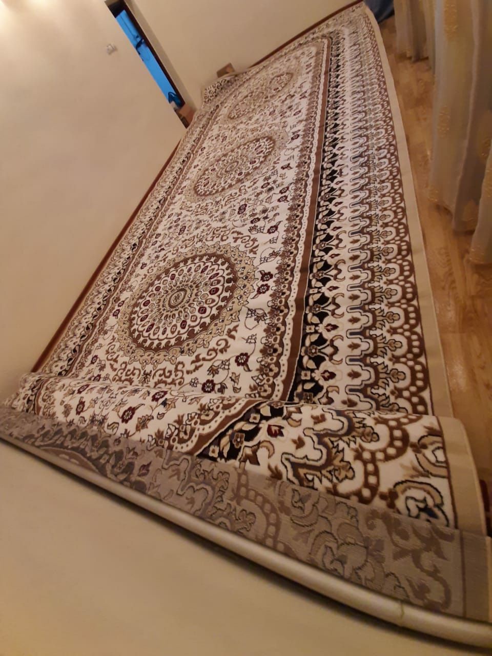 Ковер 3,50*8,00. Кілем 80000 тг