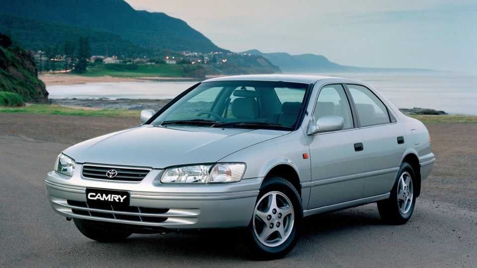 Фара Бампер капот Тойота Камри 20-25/Toyota Camry 20-25 97-
