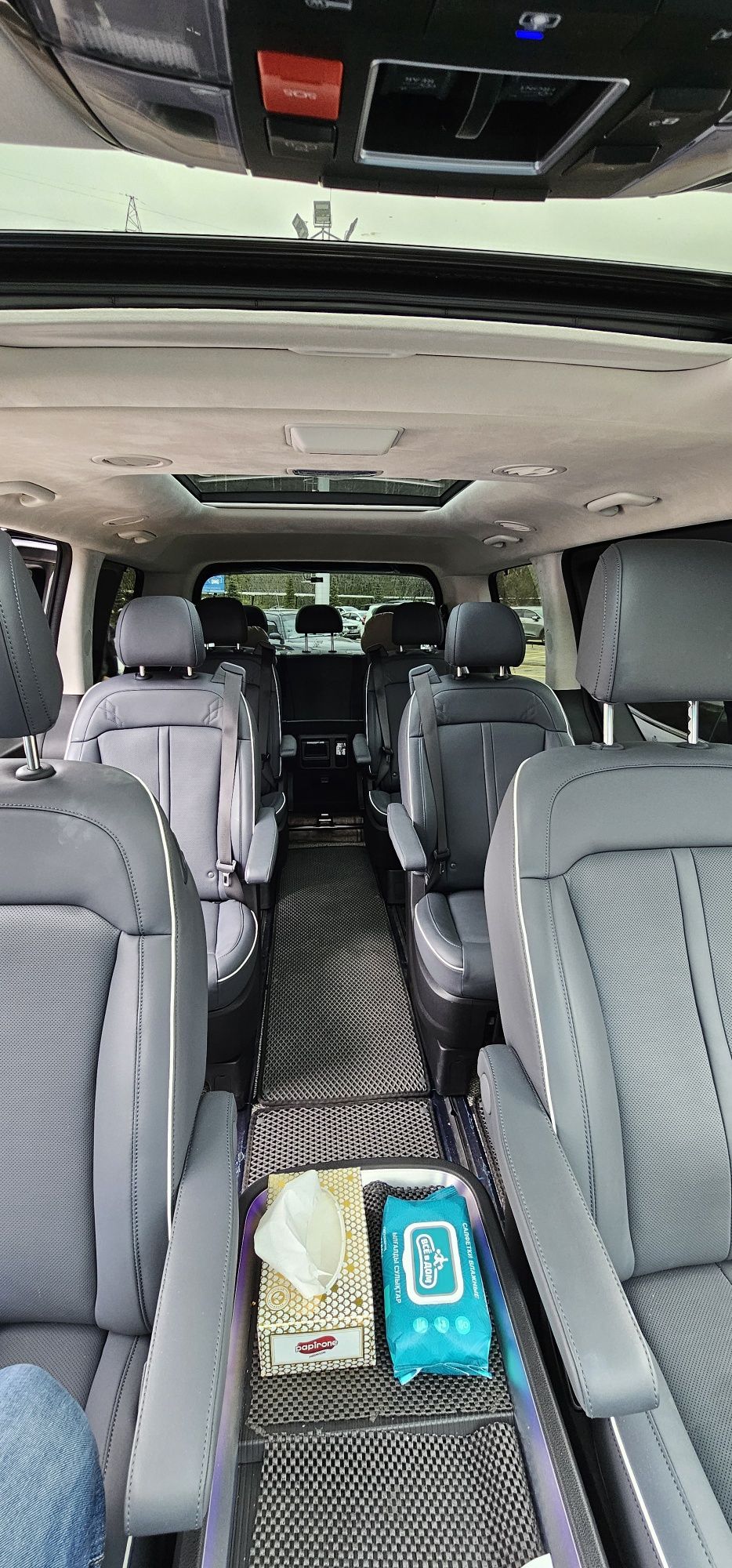 Hyundai Staria 8 мест трансфер Алматы аренда с водителем экскурсии тур