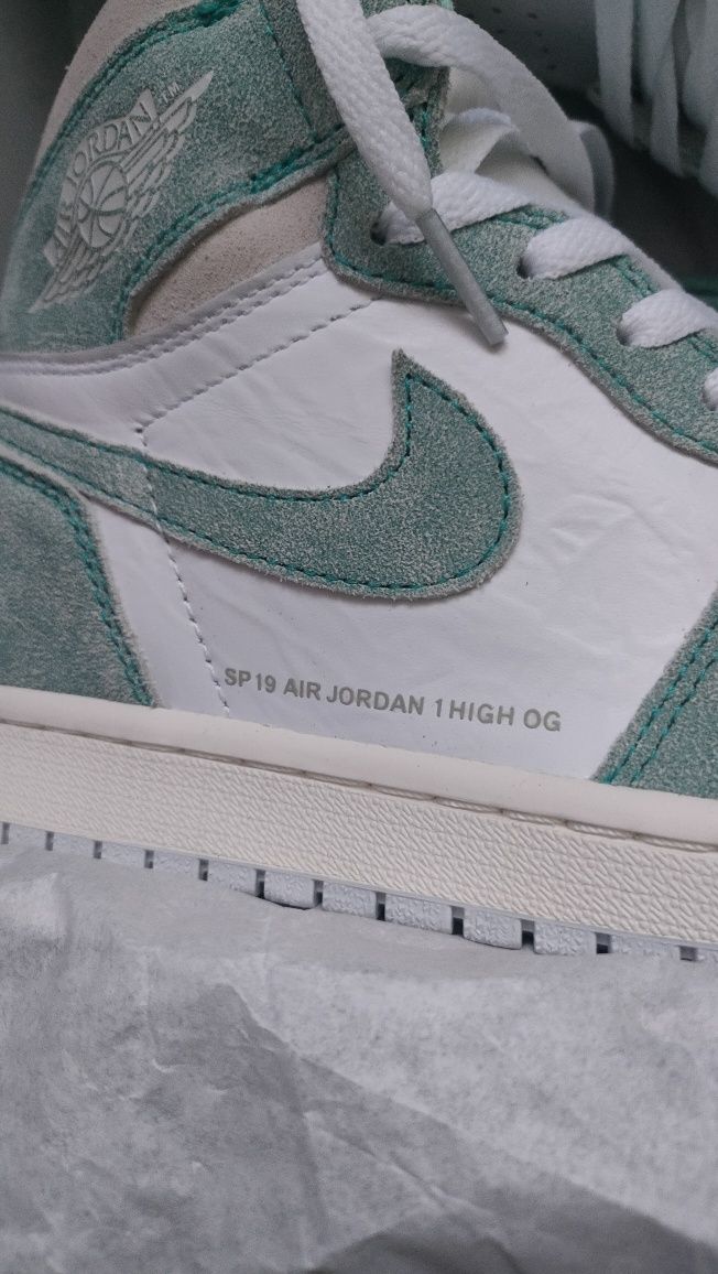 Кроссовки новые Nike Air Jordan ,размер 42