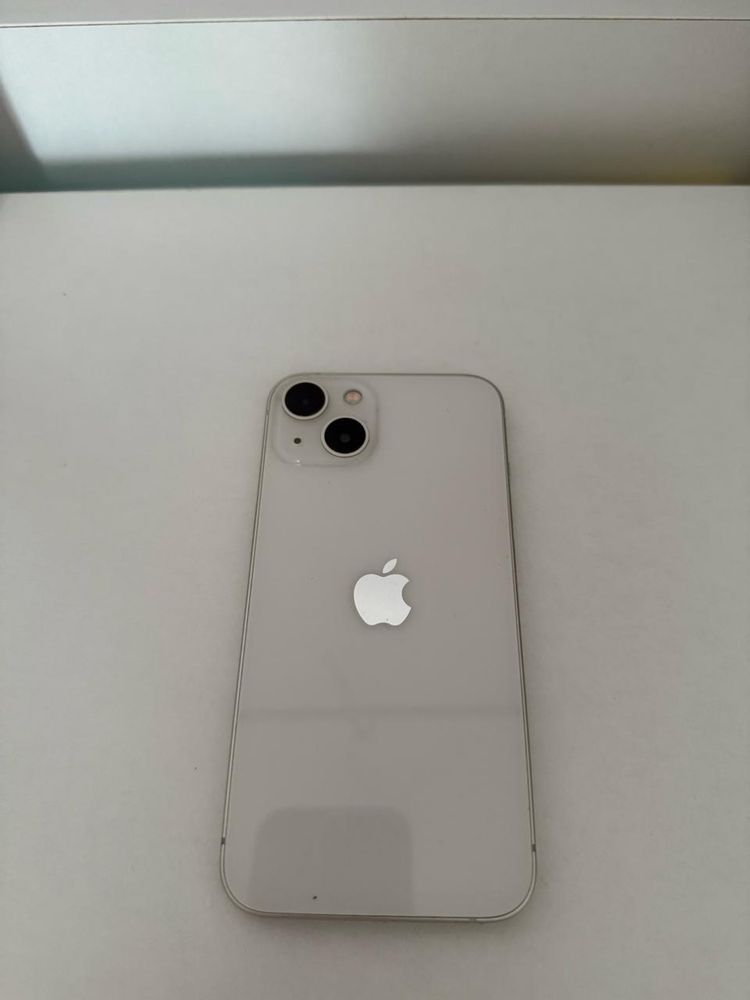 Продам Iphone 13