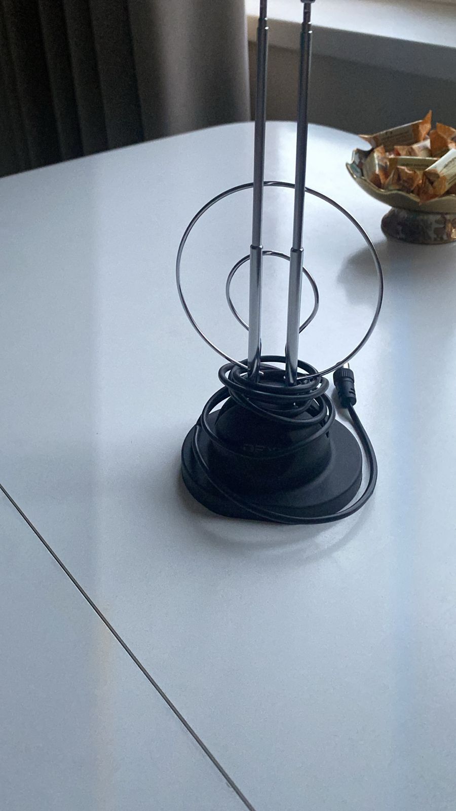 Продаю домашнюю телевизионную антену