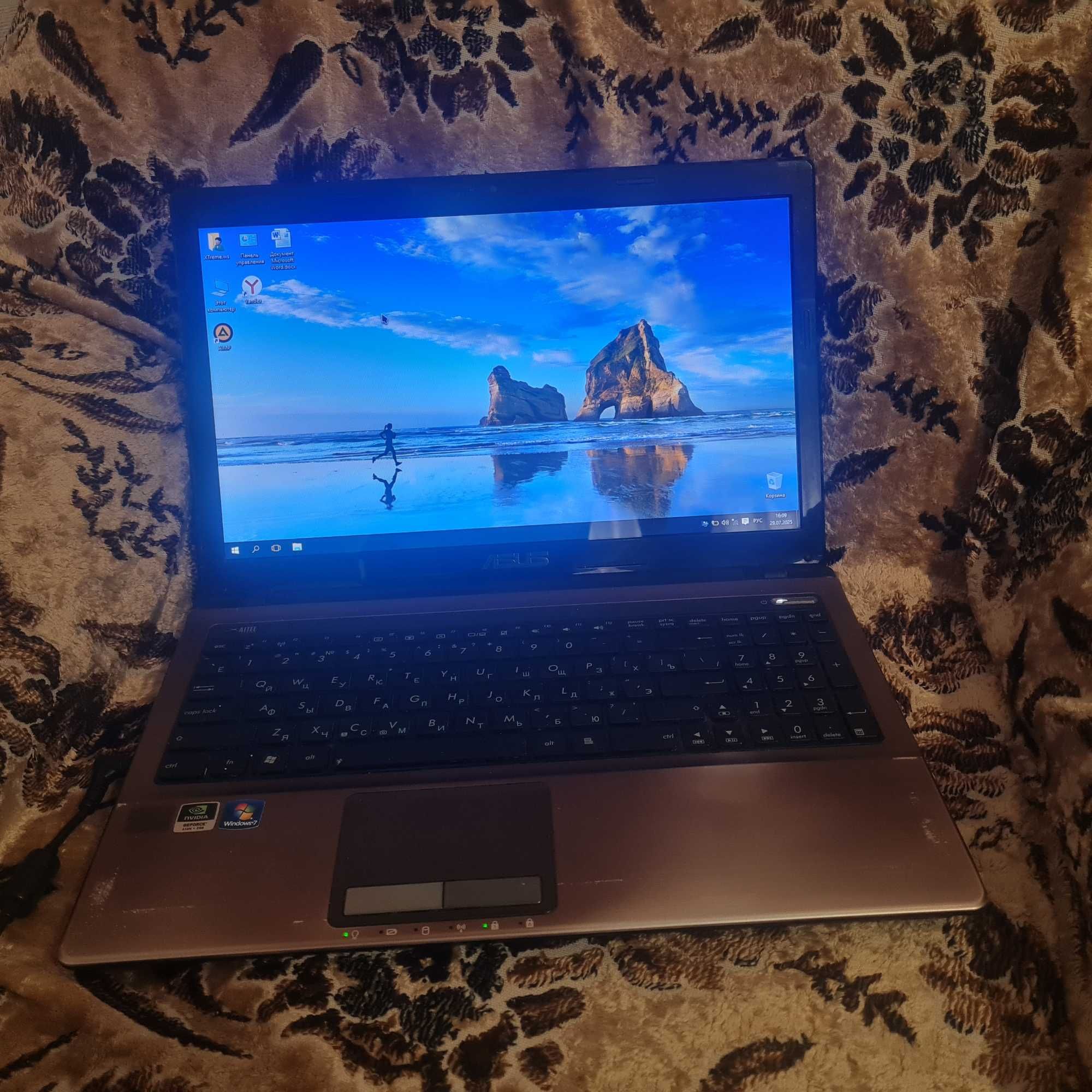 Asus core i3 в отличном состоянии