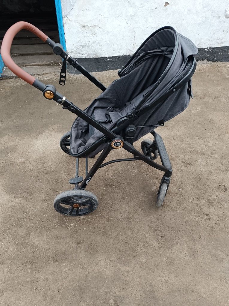 Продам детскую коляску