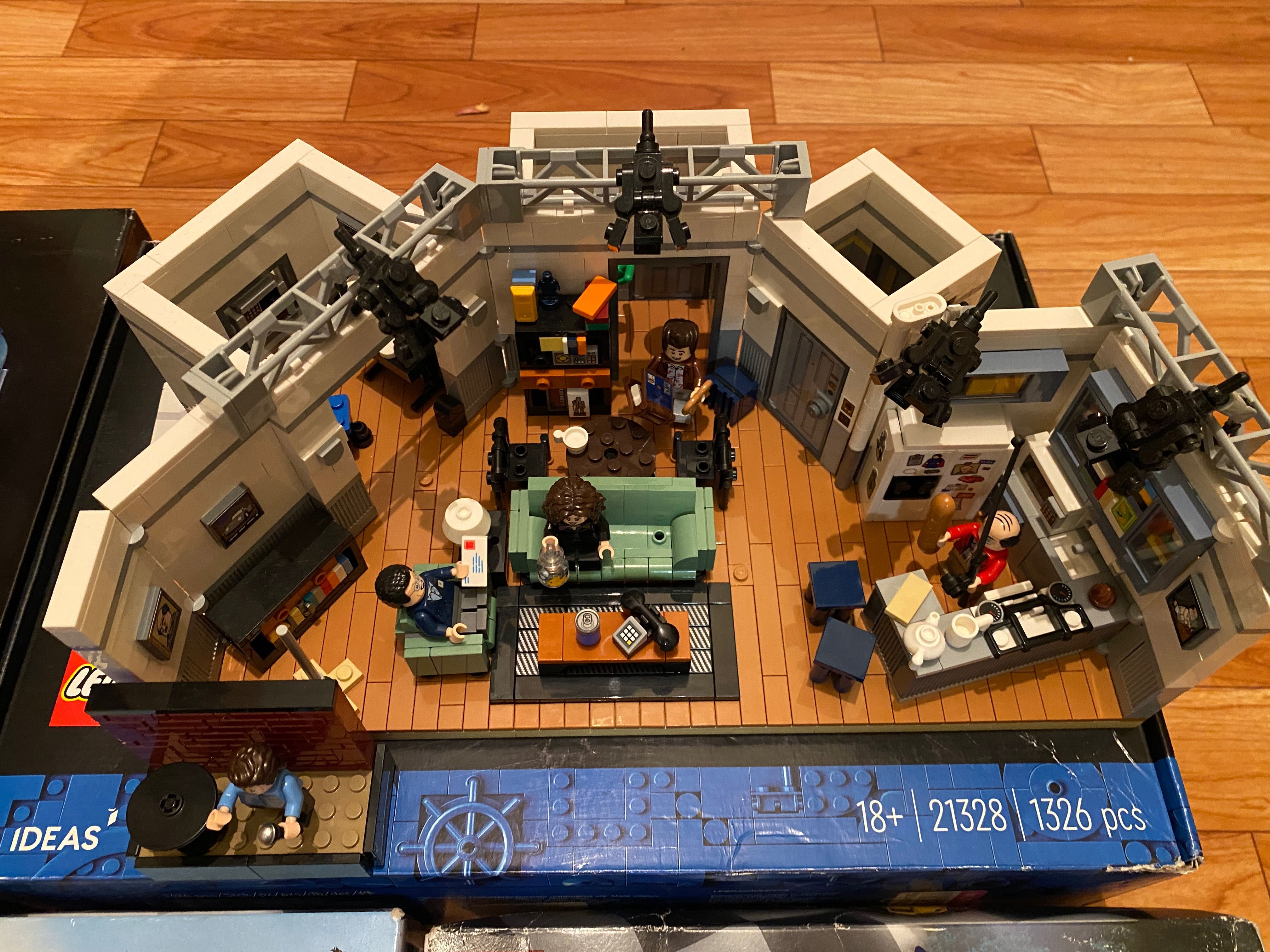 Коллекция нового оригинального конструктора LEGO.