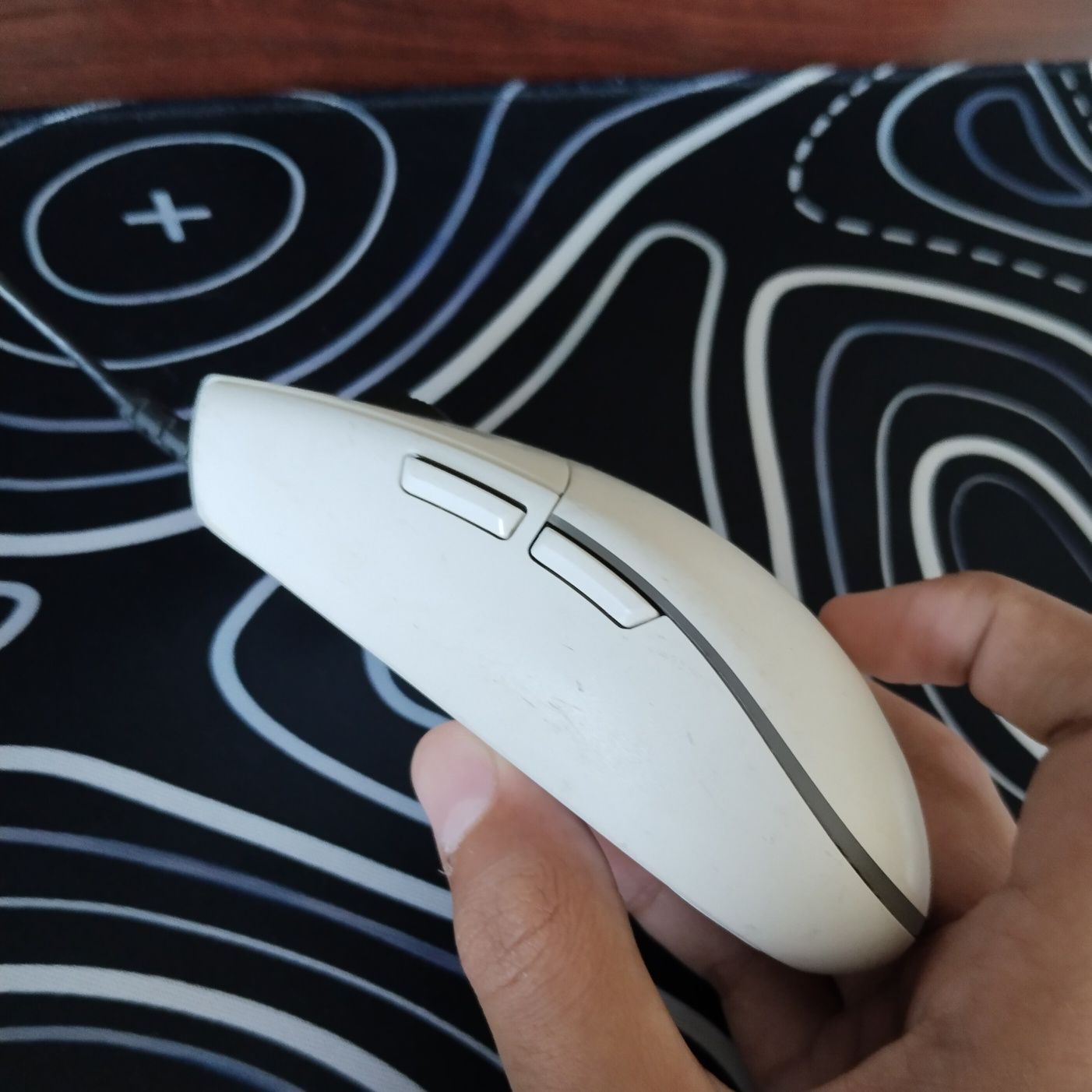 проводная мышка Logitech g102