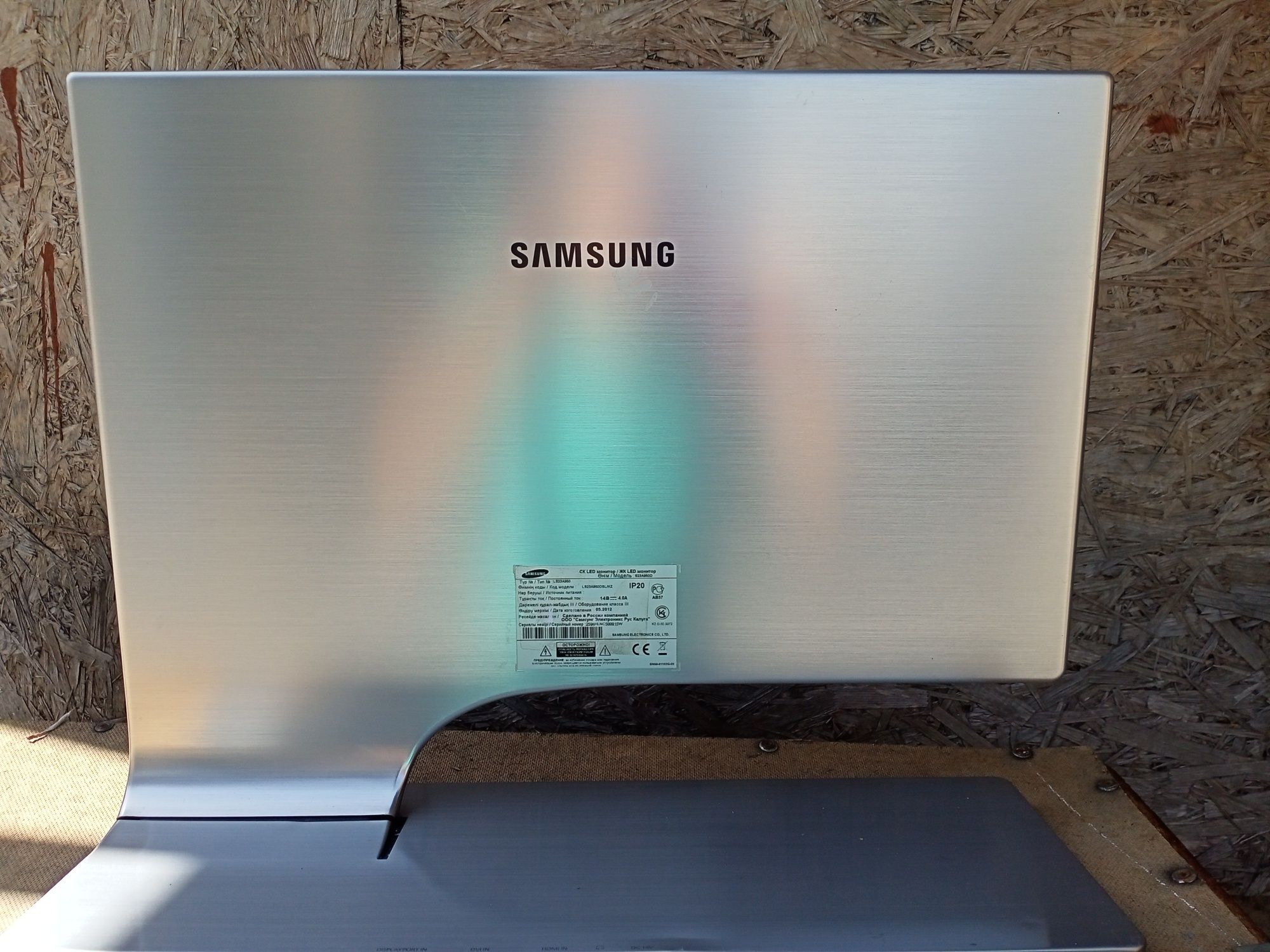 Мониторы Samsung  LS23A950, 2 штуки