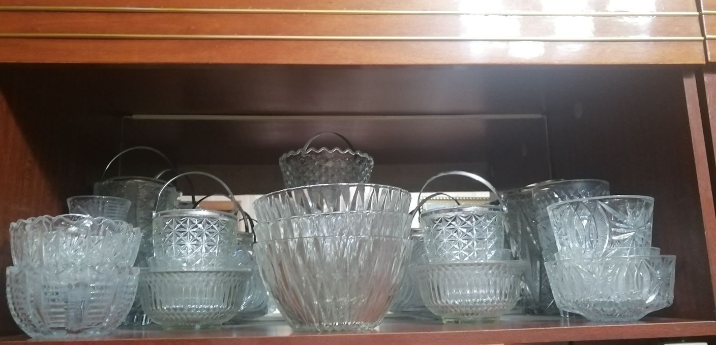 Продам вазы разные