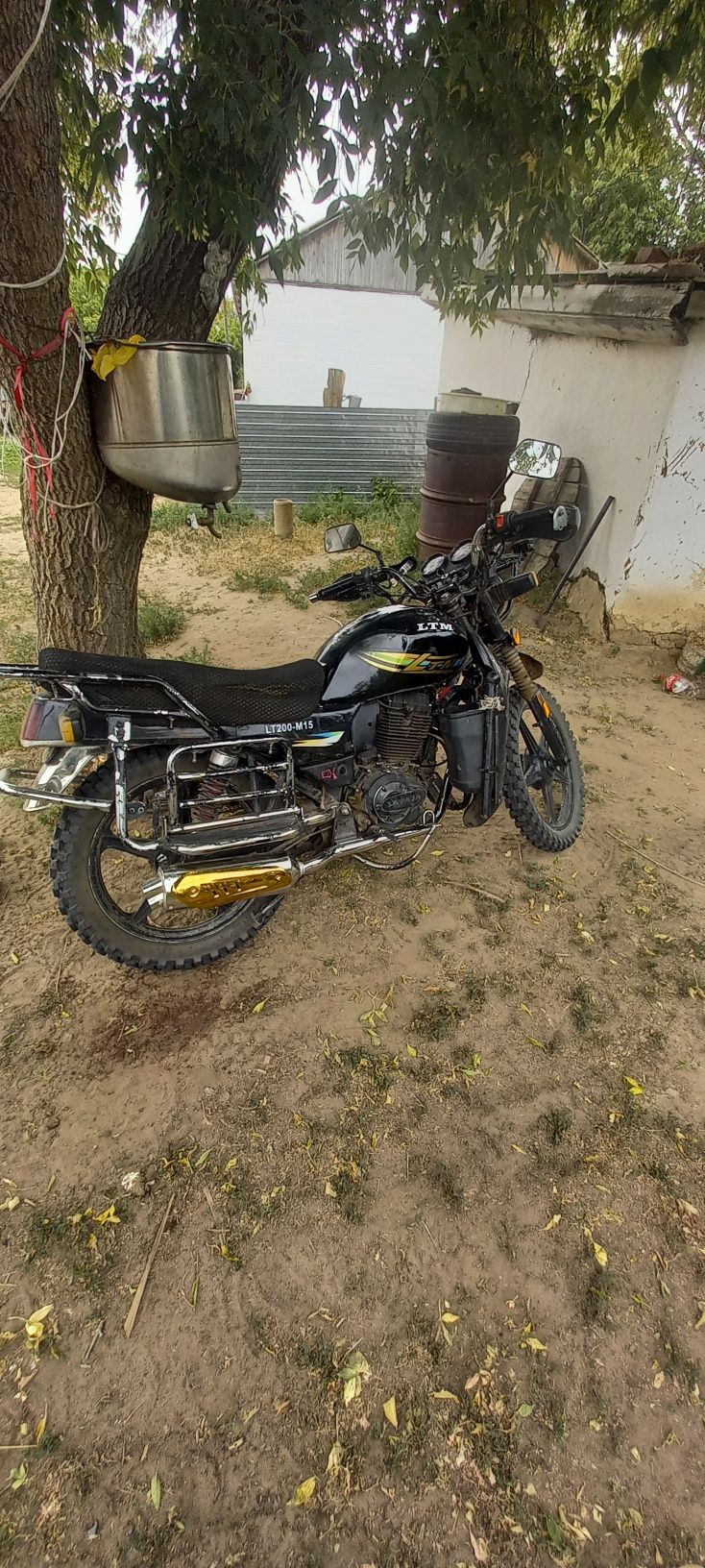 Продам мотоцикл 200куб