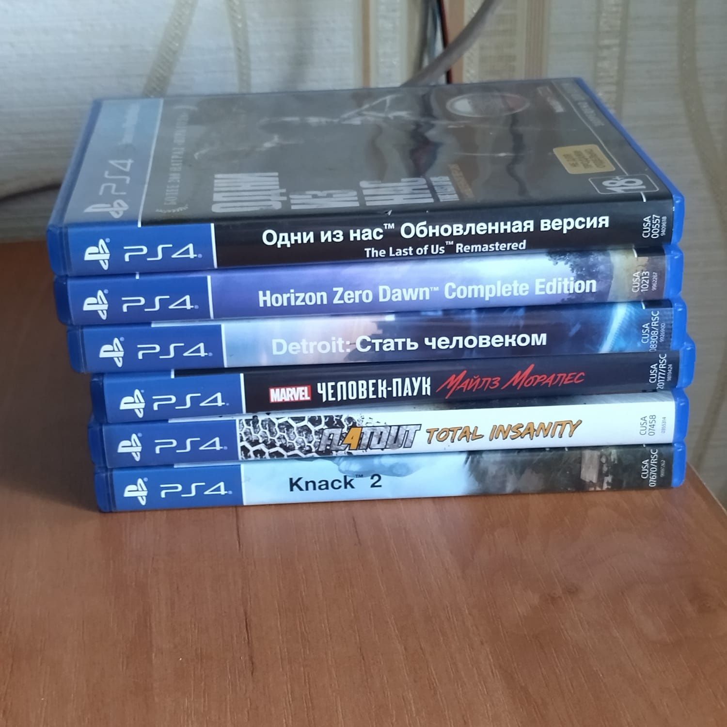Продам плейстейшен 4