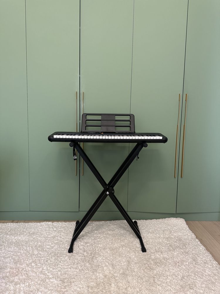 Синтезатор Casiotone CT- S200 и в подарок домбыра