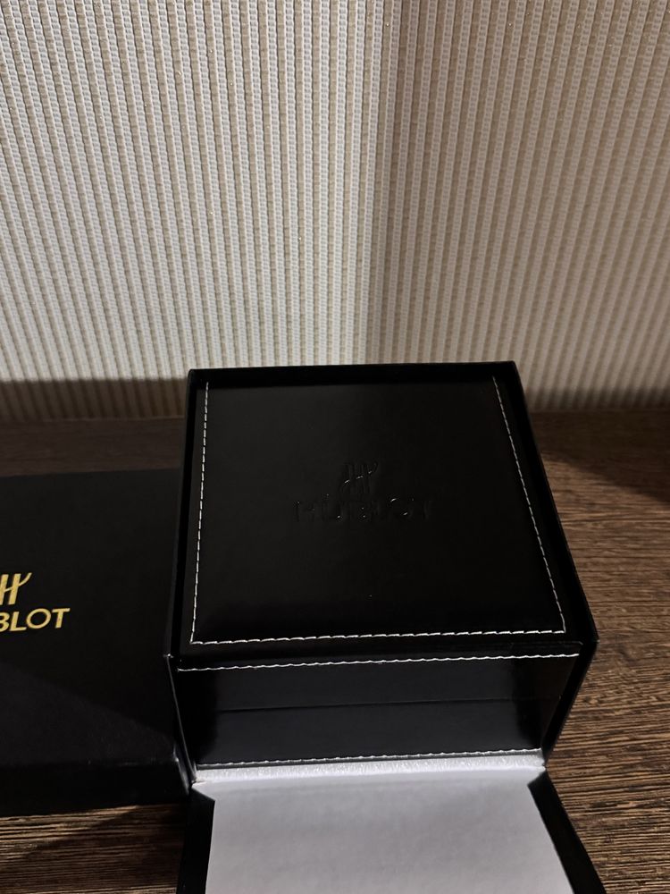 часы Hublot 582889