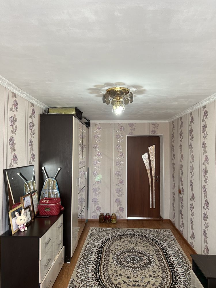 Продается 3х комнатная квартира в районе запада.