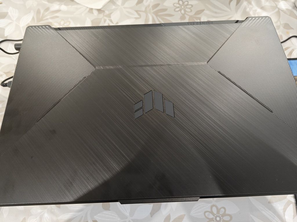 Ноутбук  Asus tuf
