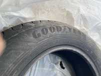 Продам шины 235/65R17