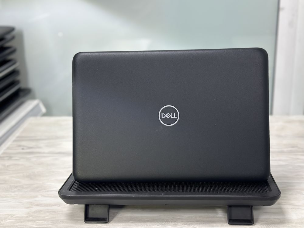 Нетбук Dell Latuted 3190 - Pentium/ОЗУ-8/SSD-128