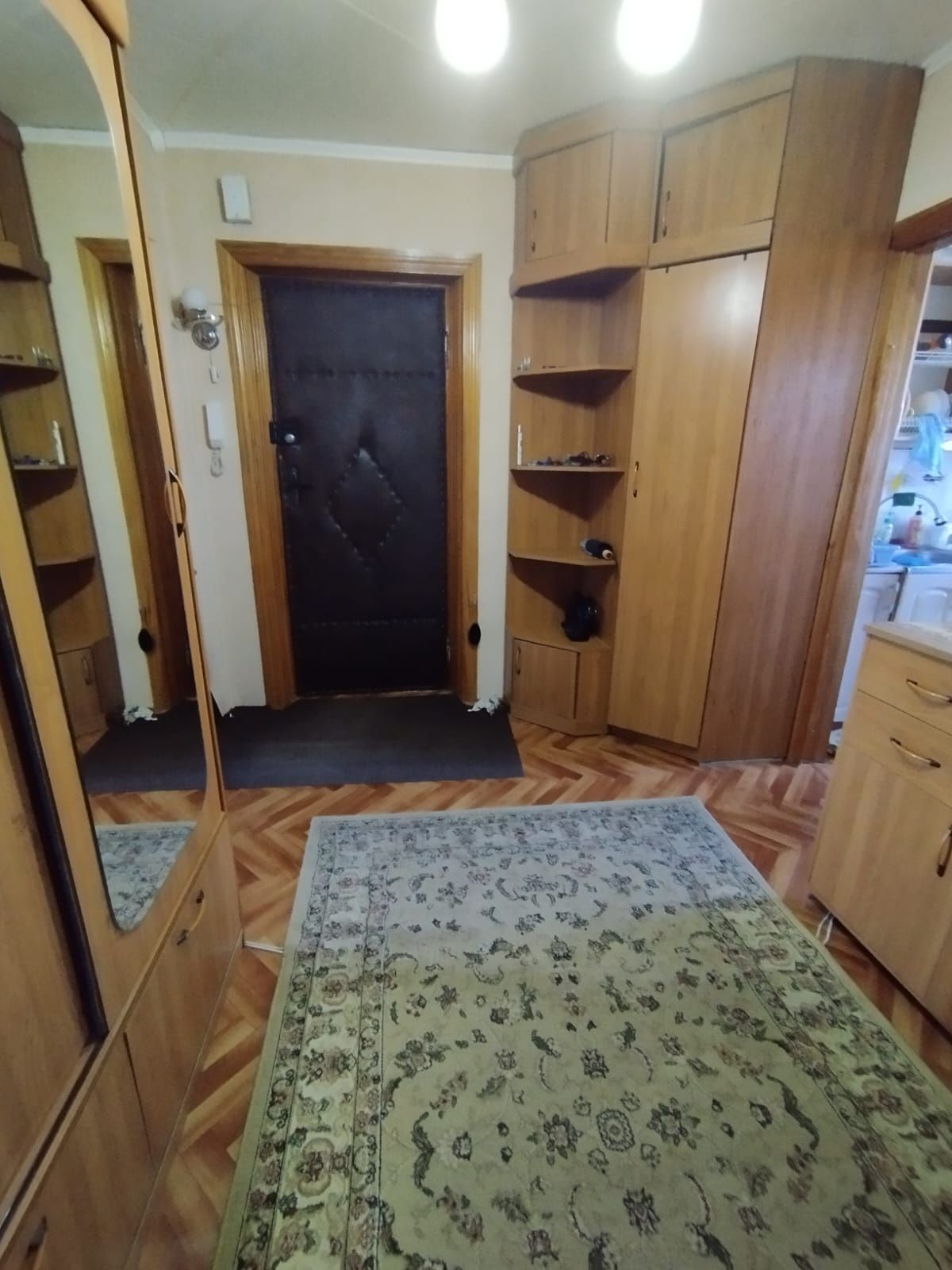 Продаю трёхкомнатную квартиру