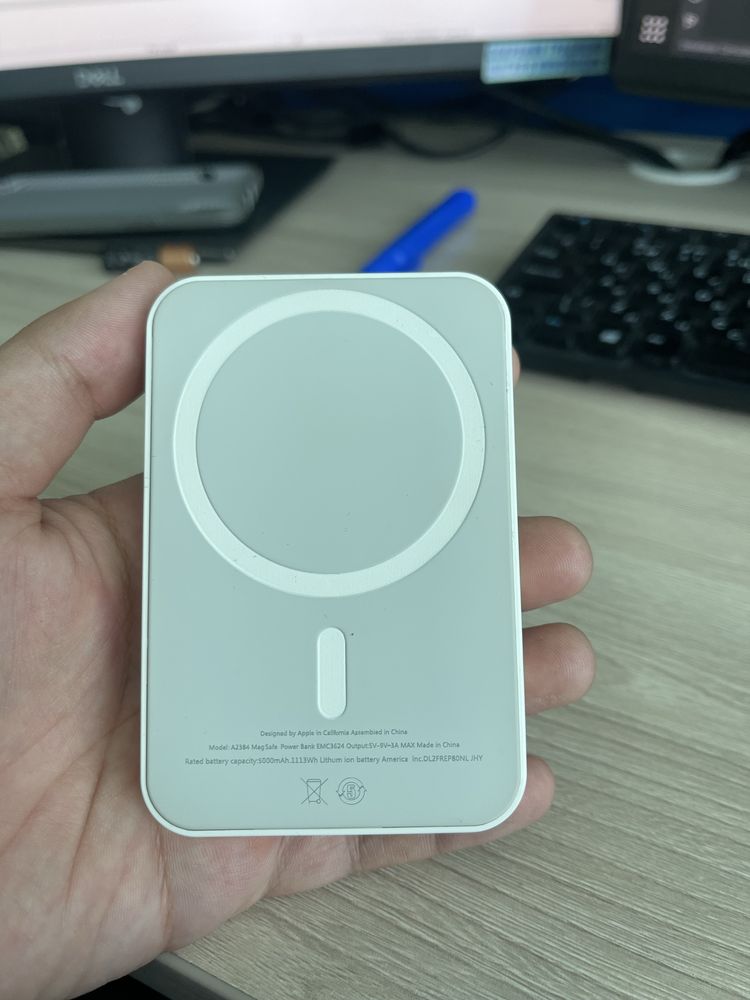 Продам Apple MagSafe