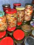 Продам соленья, салаты, икру, ассорти. Цена договорная