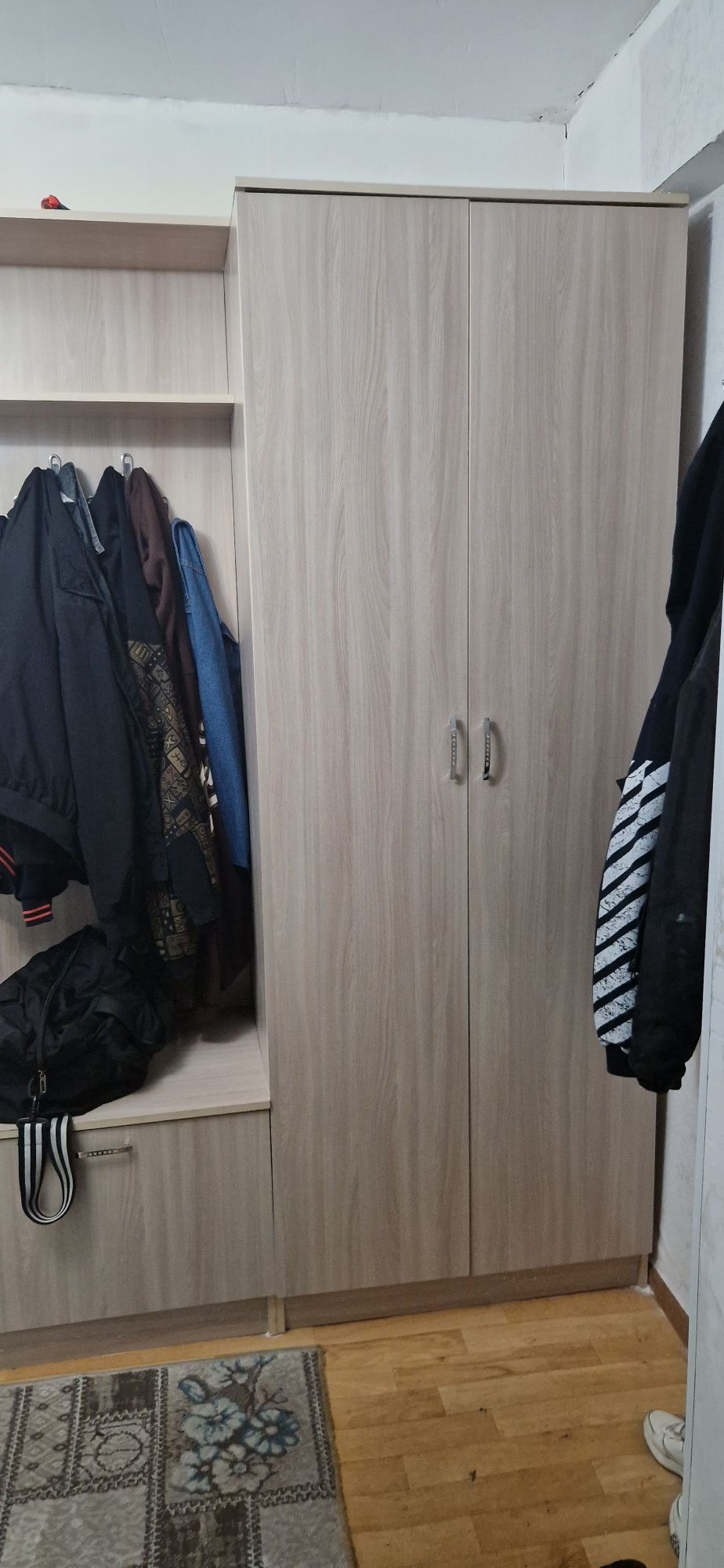 Продам прихожую в отличном состоянии