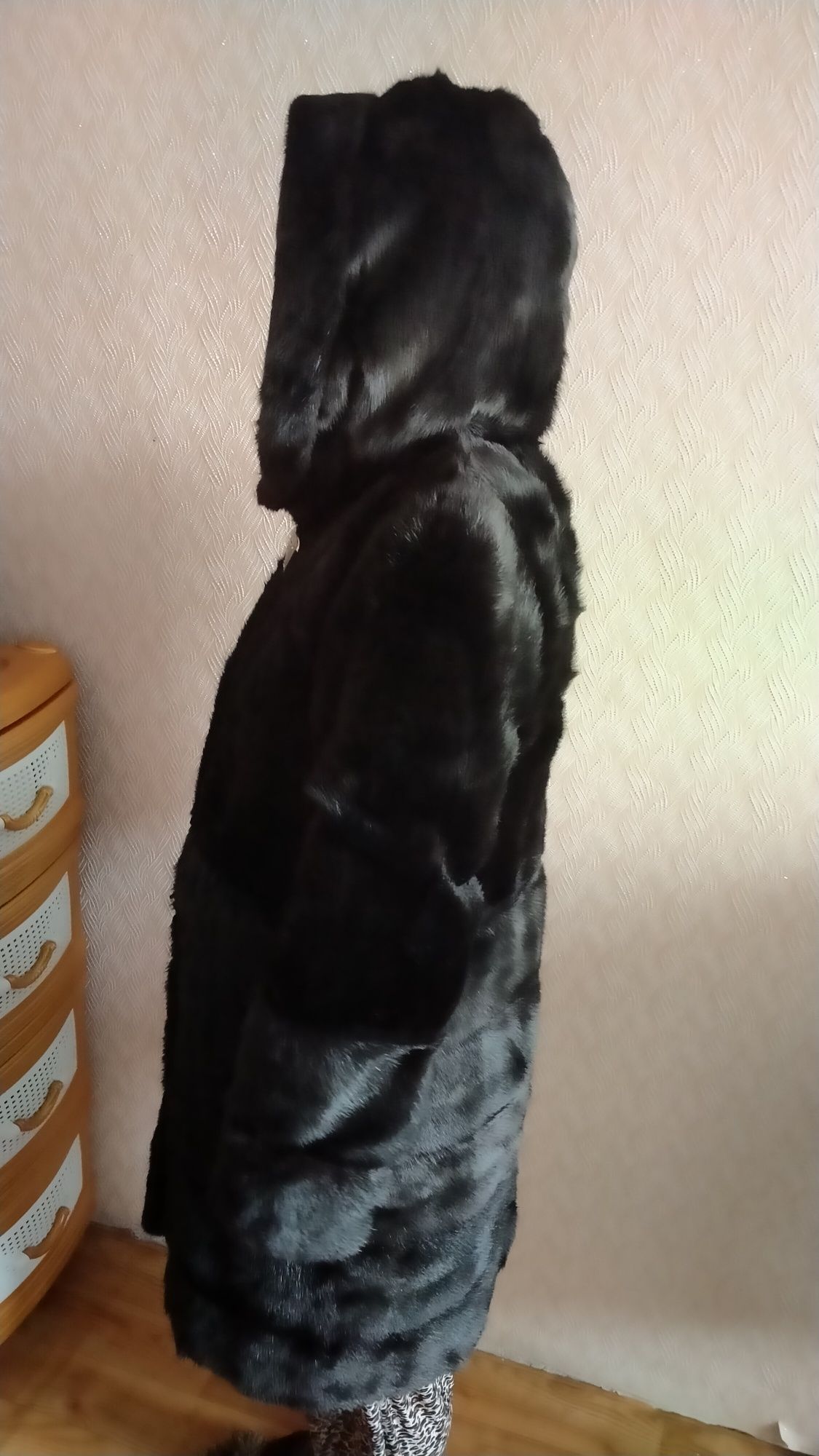 Продам норковую шубу