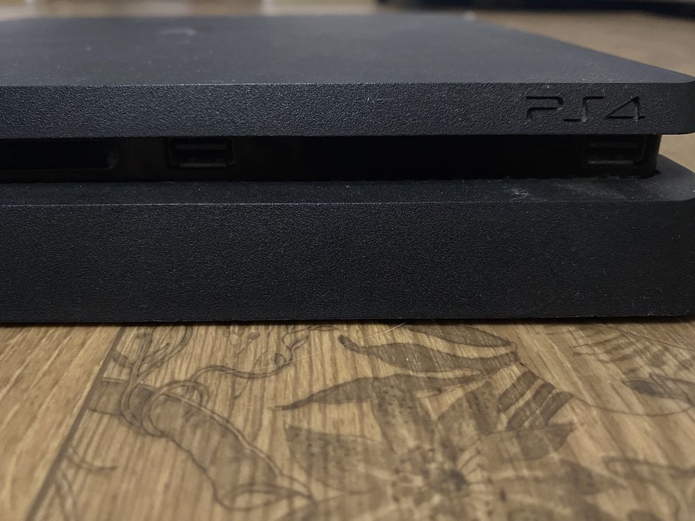 PlayStation 4 Slim