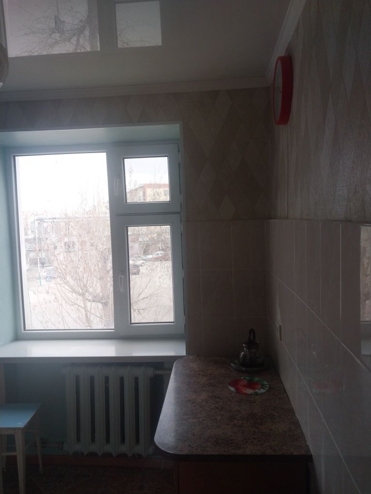 Продам квартиру, двух комнатную ,дом 3хэтажный,ул Бокейхан 41 район од