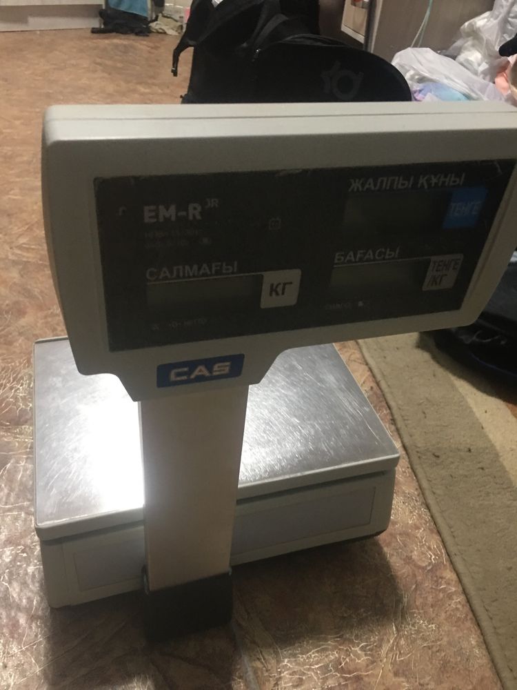 Торговые весы CAS ER Jr-30CBU со стойкой
