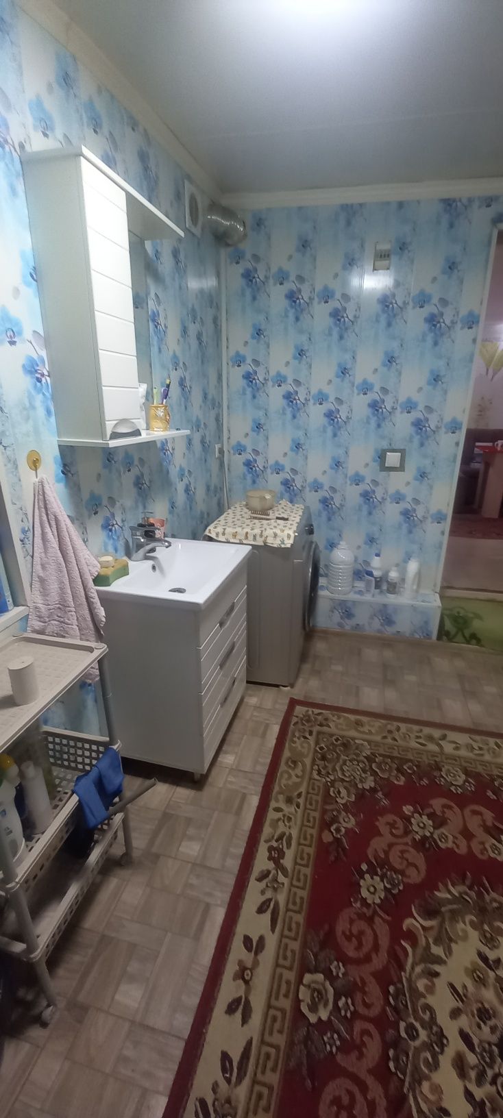 Продам дом. Район Развилки. Огород. Скважина. Септик 2. Теплица.