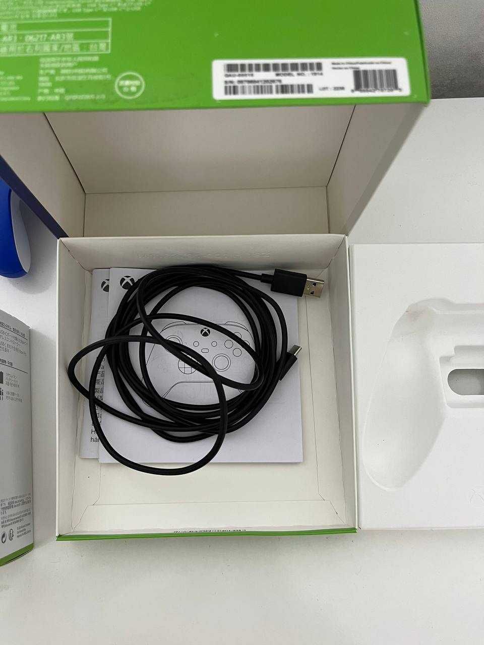 Контроллер Microsoft Xbox One Series Shock