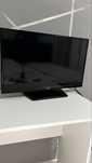 Продам телевизор haier le24b8000t