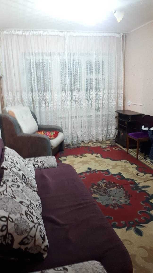 Продам квартиру 2-х комнатную во 2 мкрн.