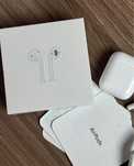 Айрподс--AirPods