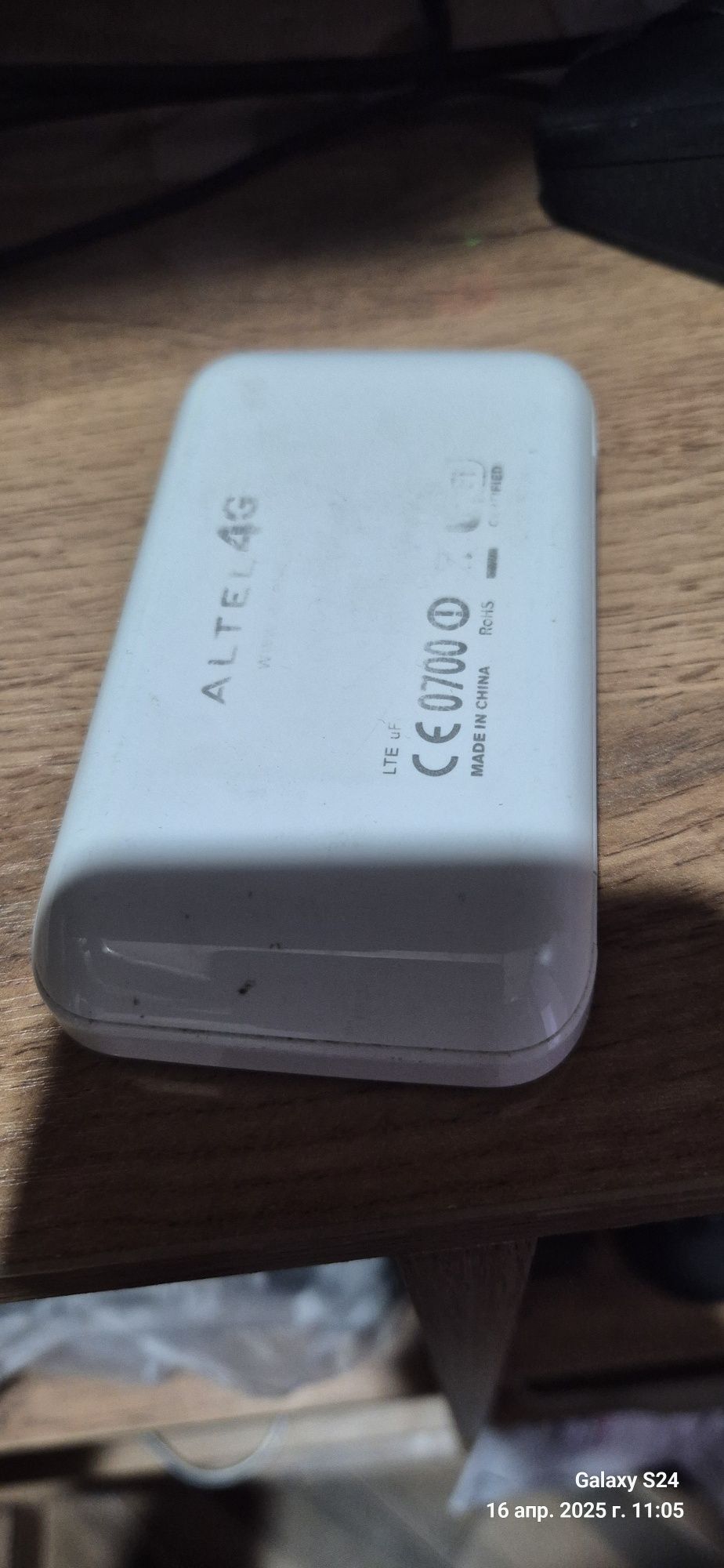 Модем usb 4g + другой от батарейки