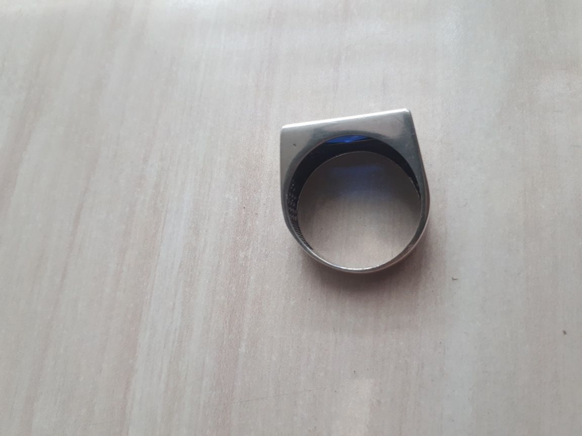 Продам серебрянную печатку